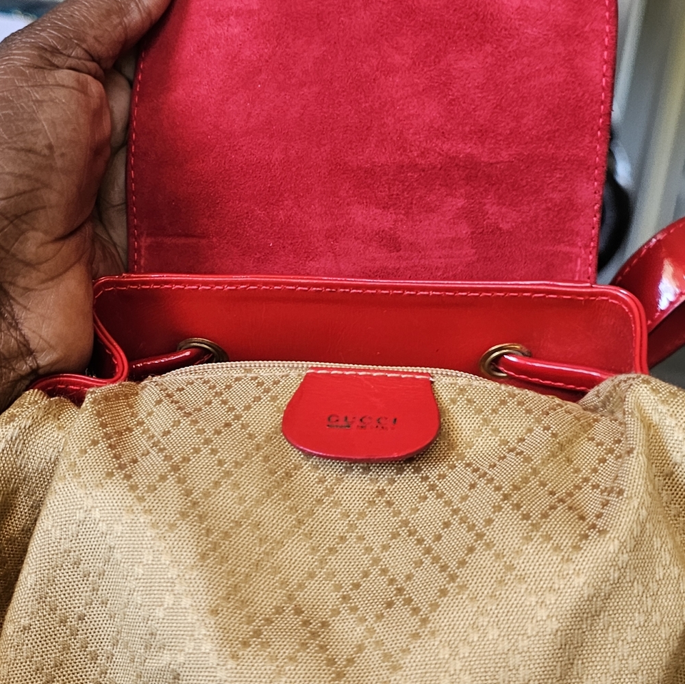 Gucci Bamboo Backpack Patent  Leather Luxurious Design with COA & Dust Bag - Picture 5 of 16